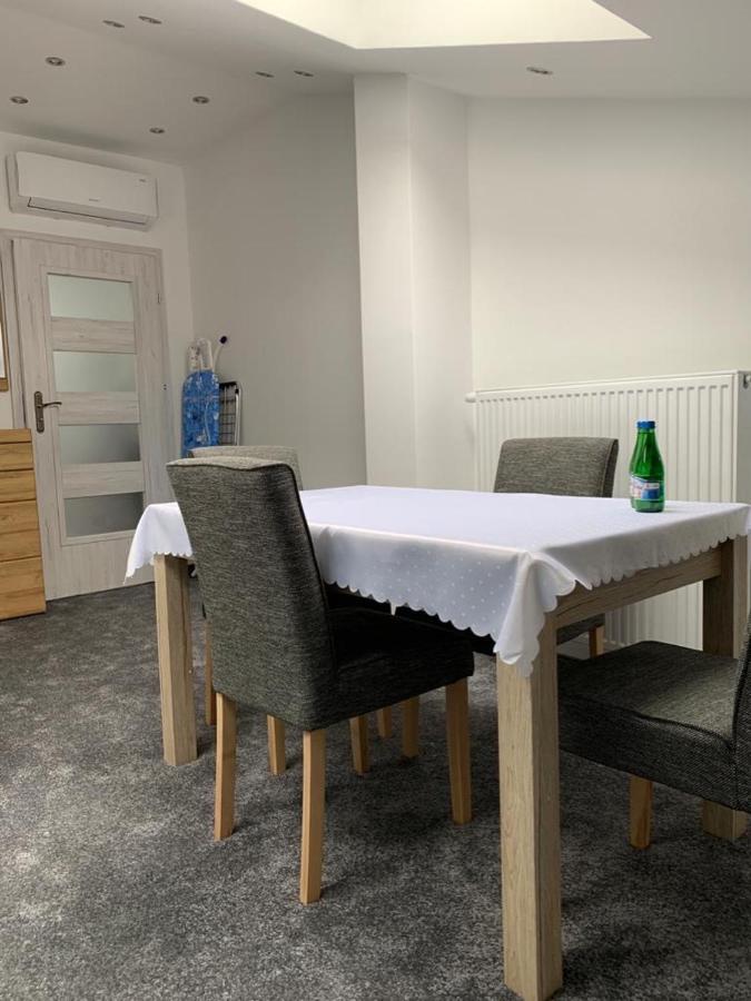 Look Of Dreams - Apartamenty Sloneczny I Ksiezycowy Będzin المظهر الخارجي الصورة